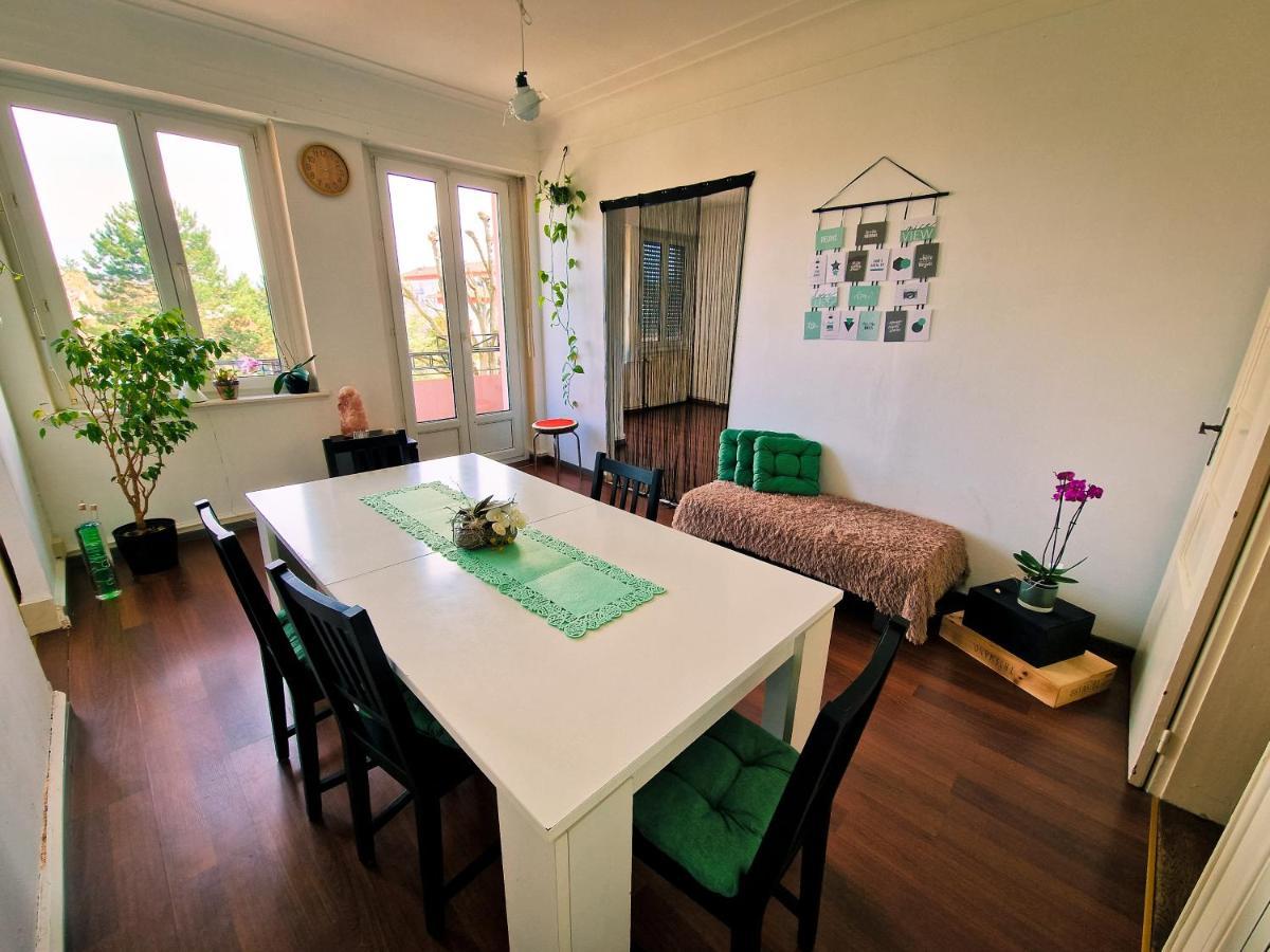 Nice Room 4 Minutes From Basel Shared Apartment 圣路易 外观 照片